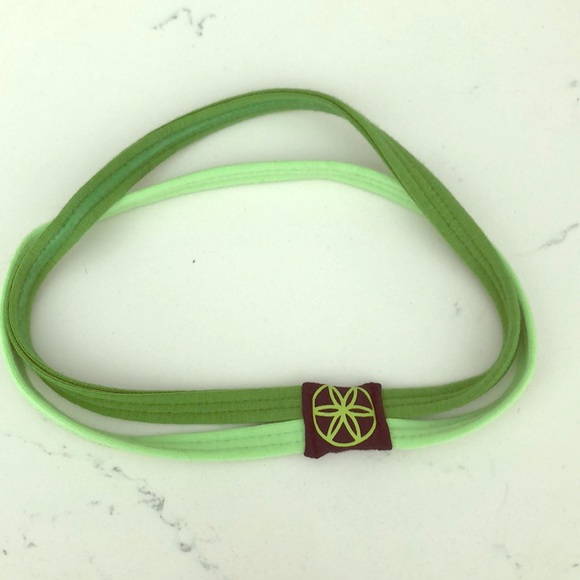 Free w/ $25 🏃‍♀️🧘‍♀️🏋️‍♀️ purchase! - Picture 1 of 1